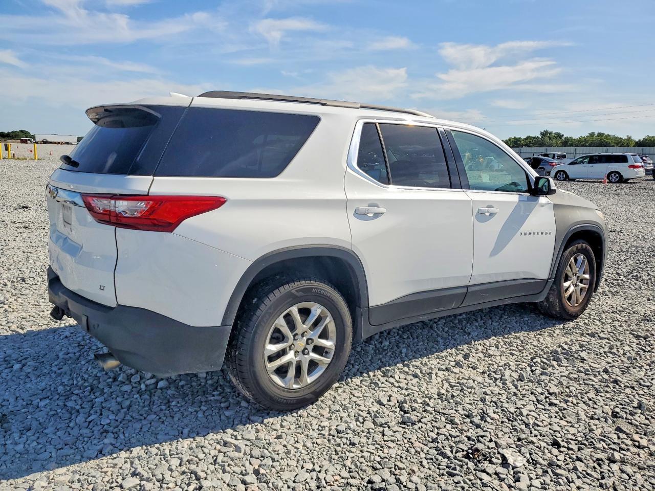 2019 Chevrolet Traverse Lt - zdjęcie 3