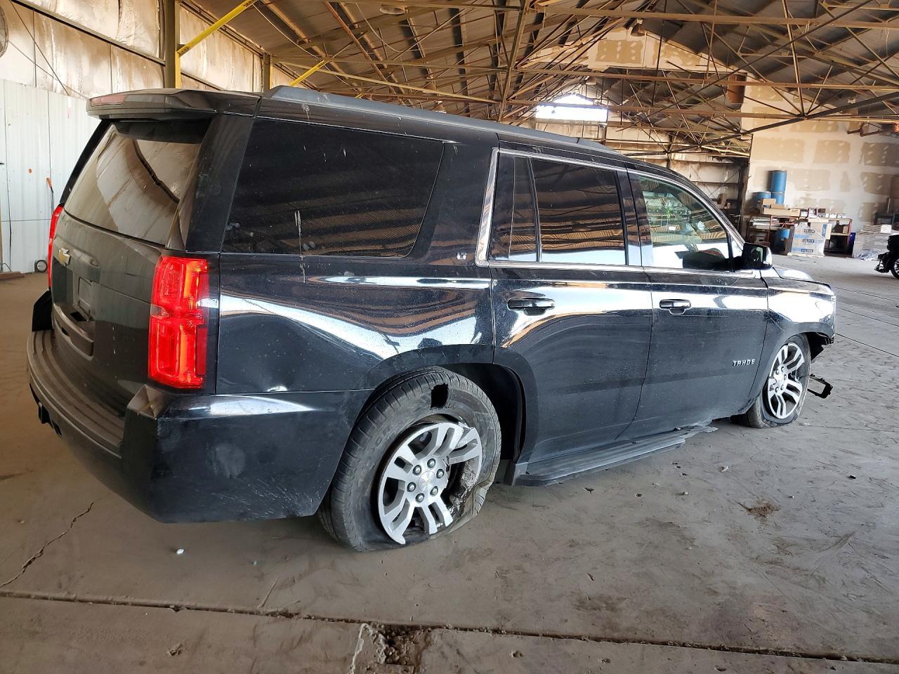2019 Chevrolet Tahoe C1500 Lt - zdjęcie 3