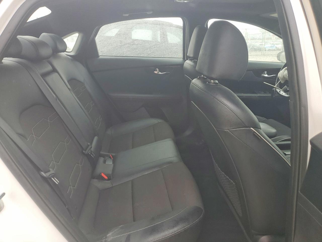 2021 Kia Forte Gt-Line - zdjęcie 10