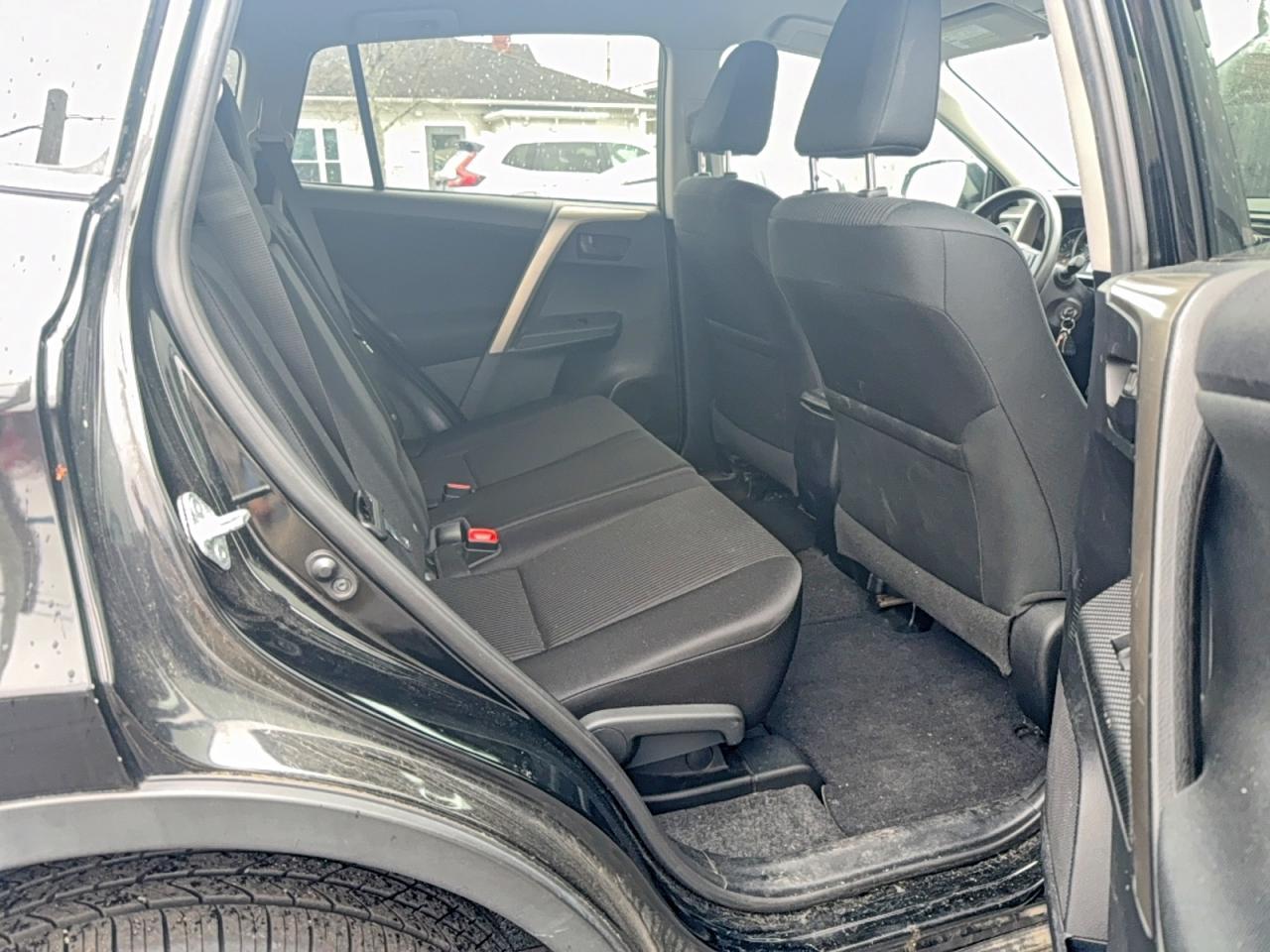 2015 Toyota Rav4 Le - zdjęcie 6