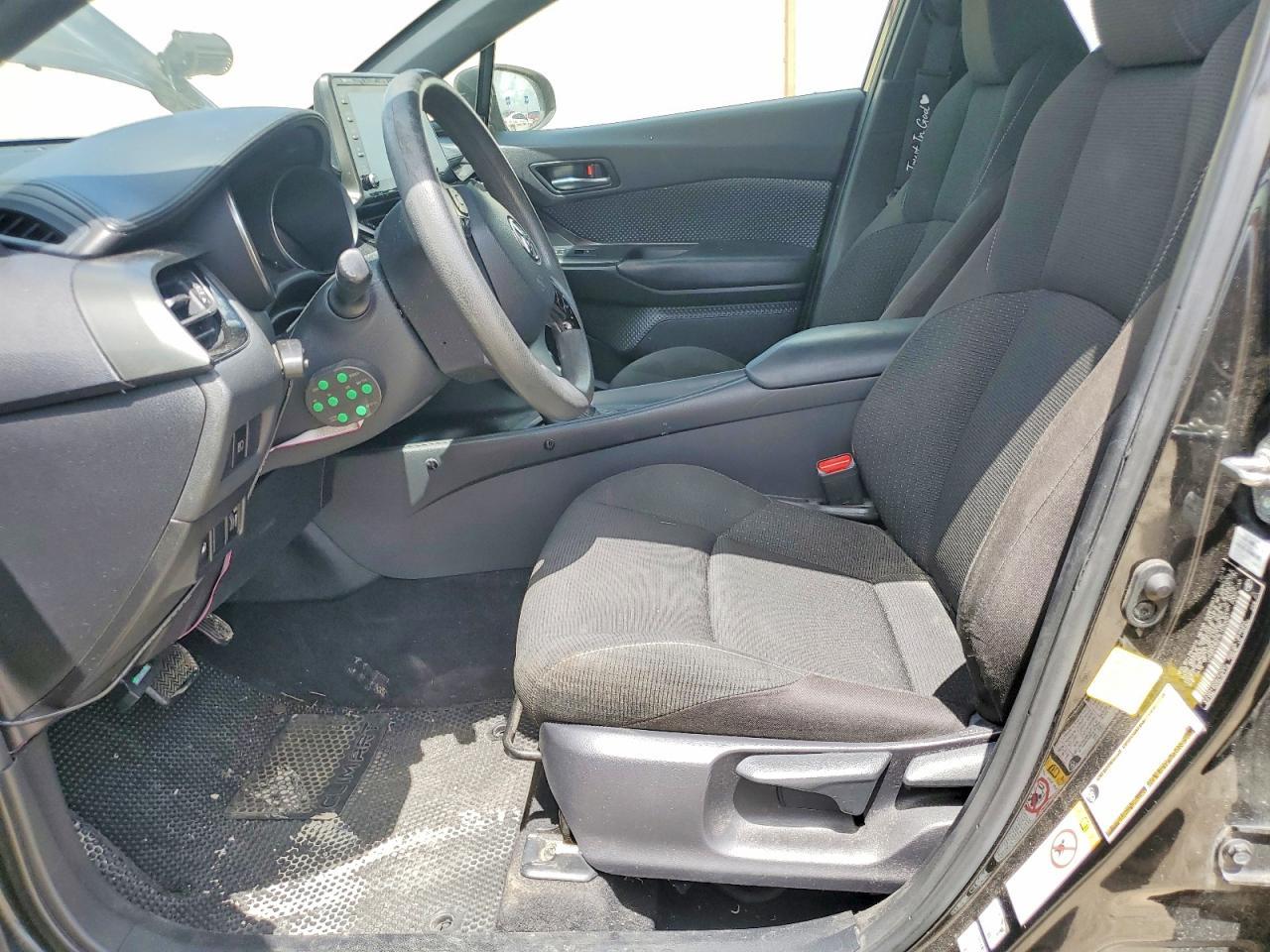 2019 Toyota C-Hr Le - zdjęcie 7