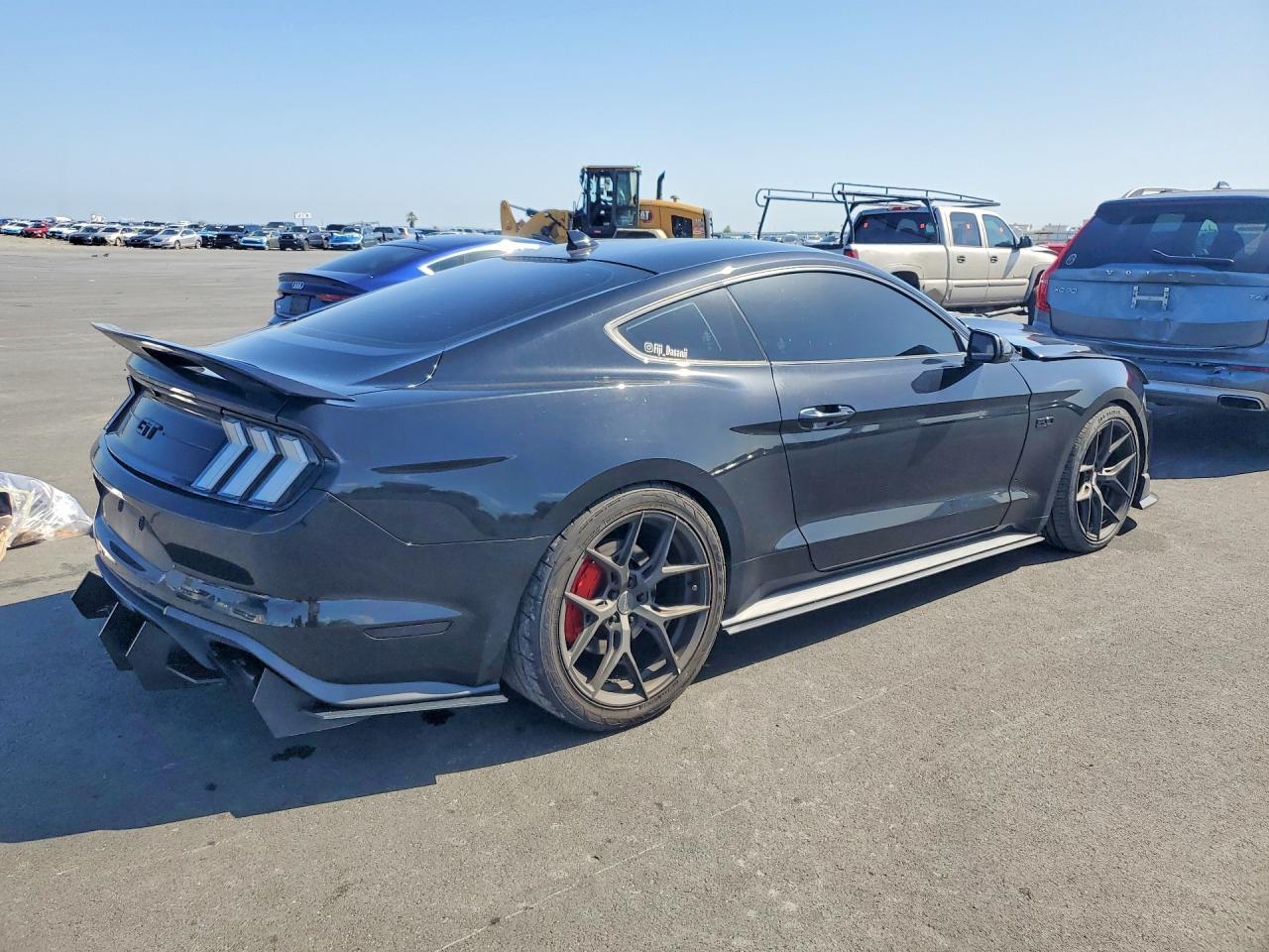 2021 Ford Mustang Gt - zdjęcie 3