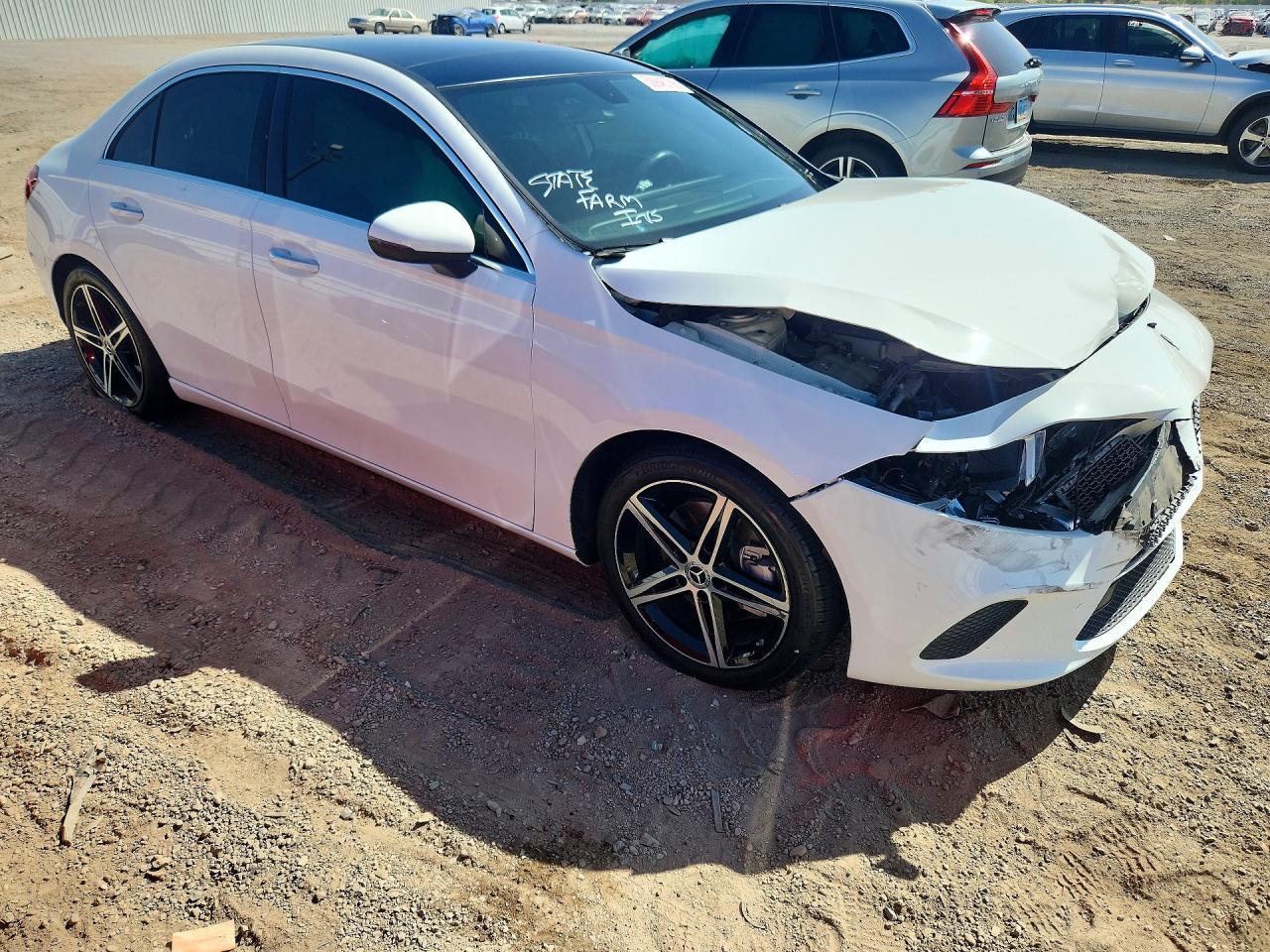 2022 Mercedes-Benz A 220 - zdjęcie 4