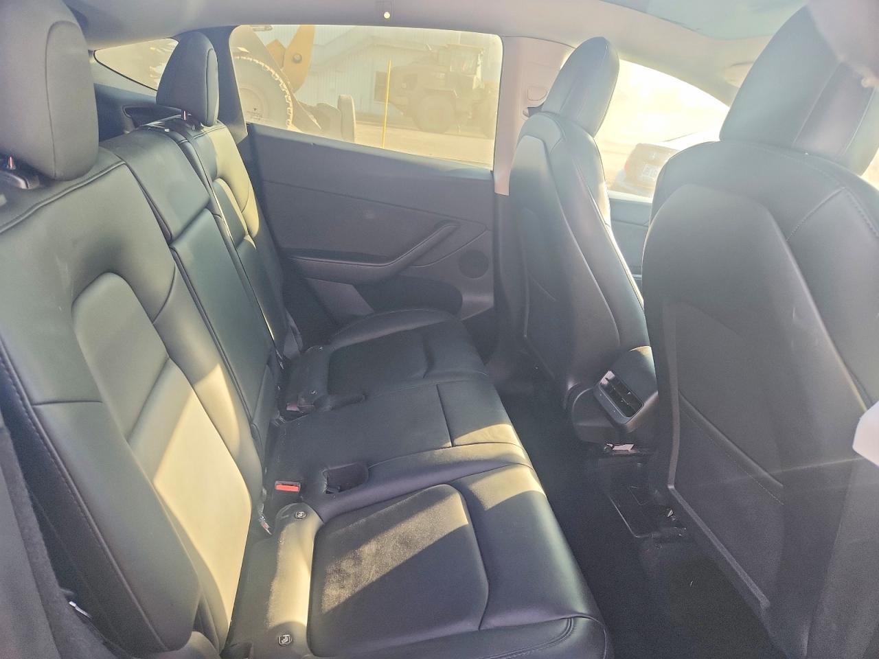 2023 Tesla Model Y - zdjęcie 10