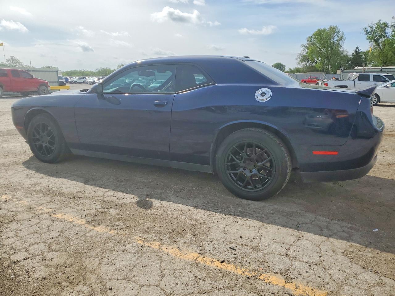 2015 Dodge Challenger Sxt - zdjęcie 2