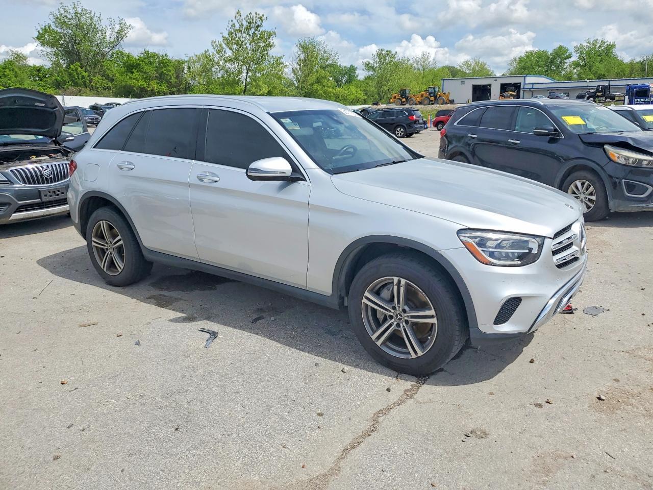 2020 Mercedes-Benz Glc 300 - zdjęcie 4