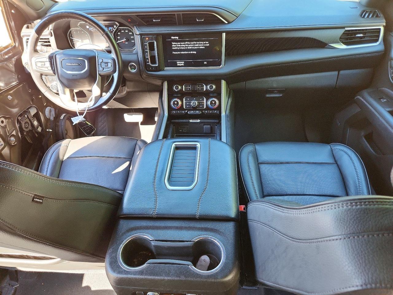 2021 GMC Yukon Denali - zdjęcie 8