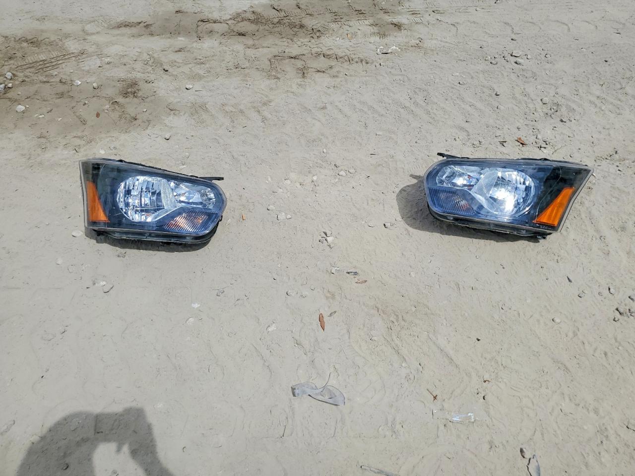 2023 Ford Transit T-250 - zdjęcie 13