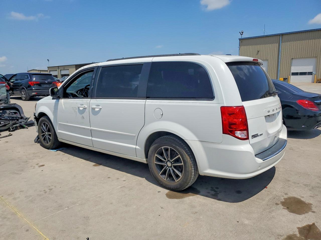2017 Dodge Grand Caravan Gt - zdjęcie 2