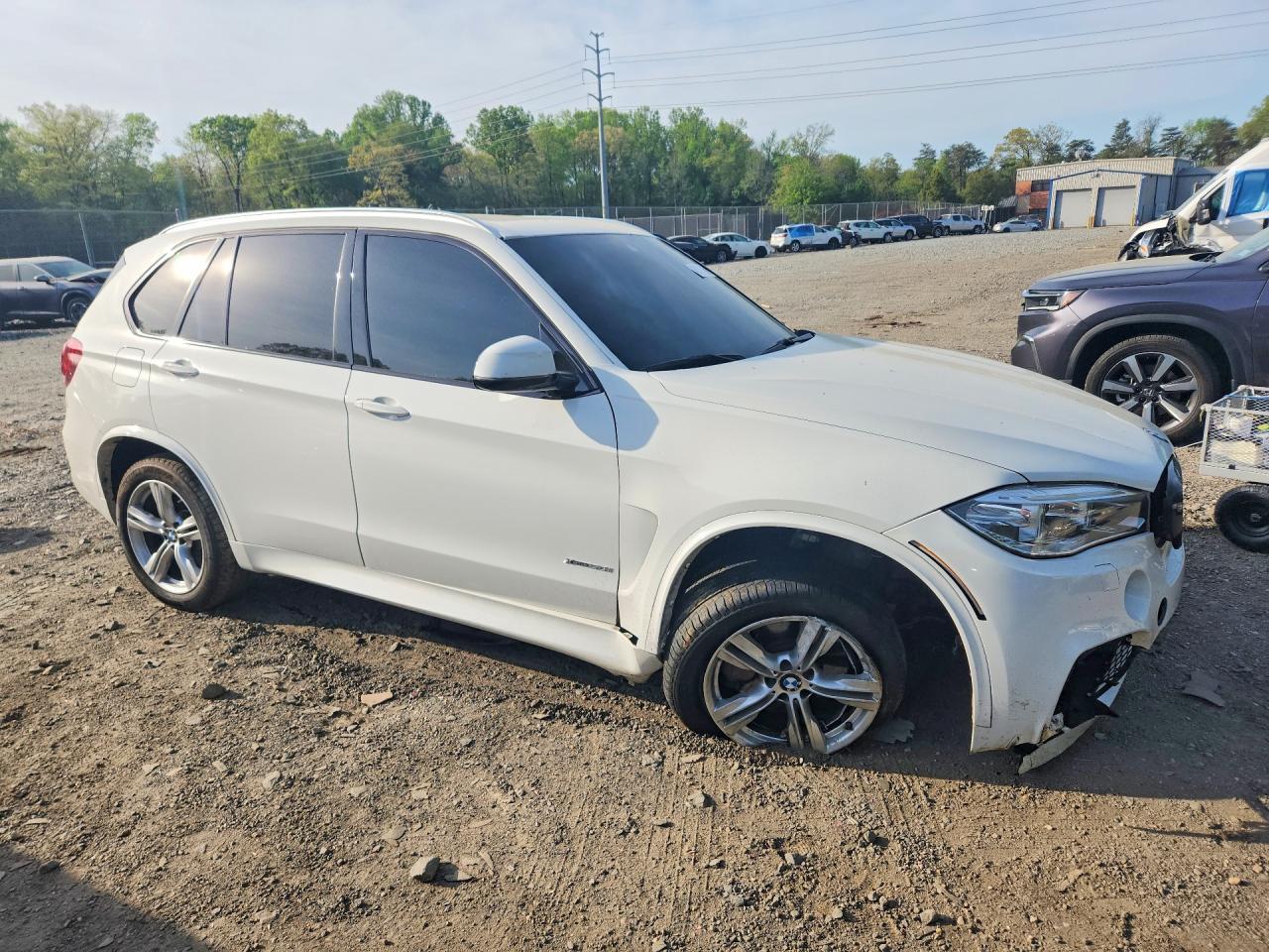 2015 BMW X5 xDrive50I - zdjęcie 4