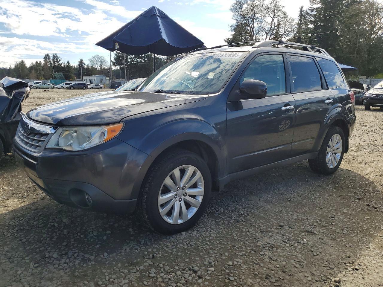2013 Subaru Forester 2.5X Premium - zdjęcie główne