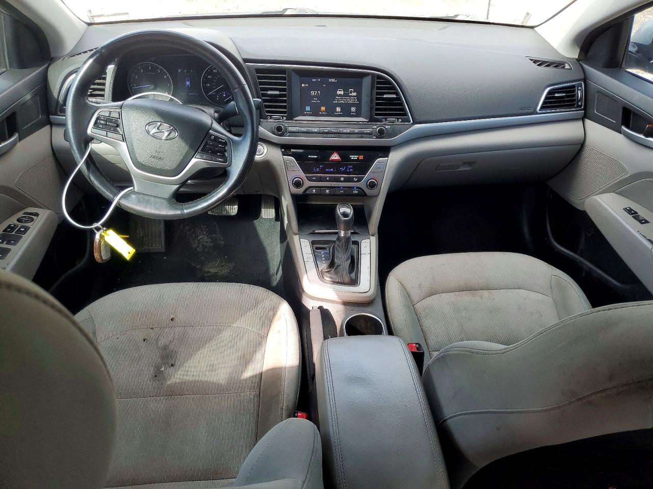 2017 Hyundai Elantra Se - zdjęcie 8