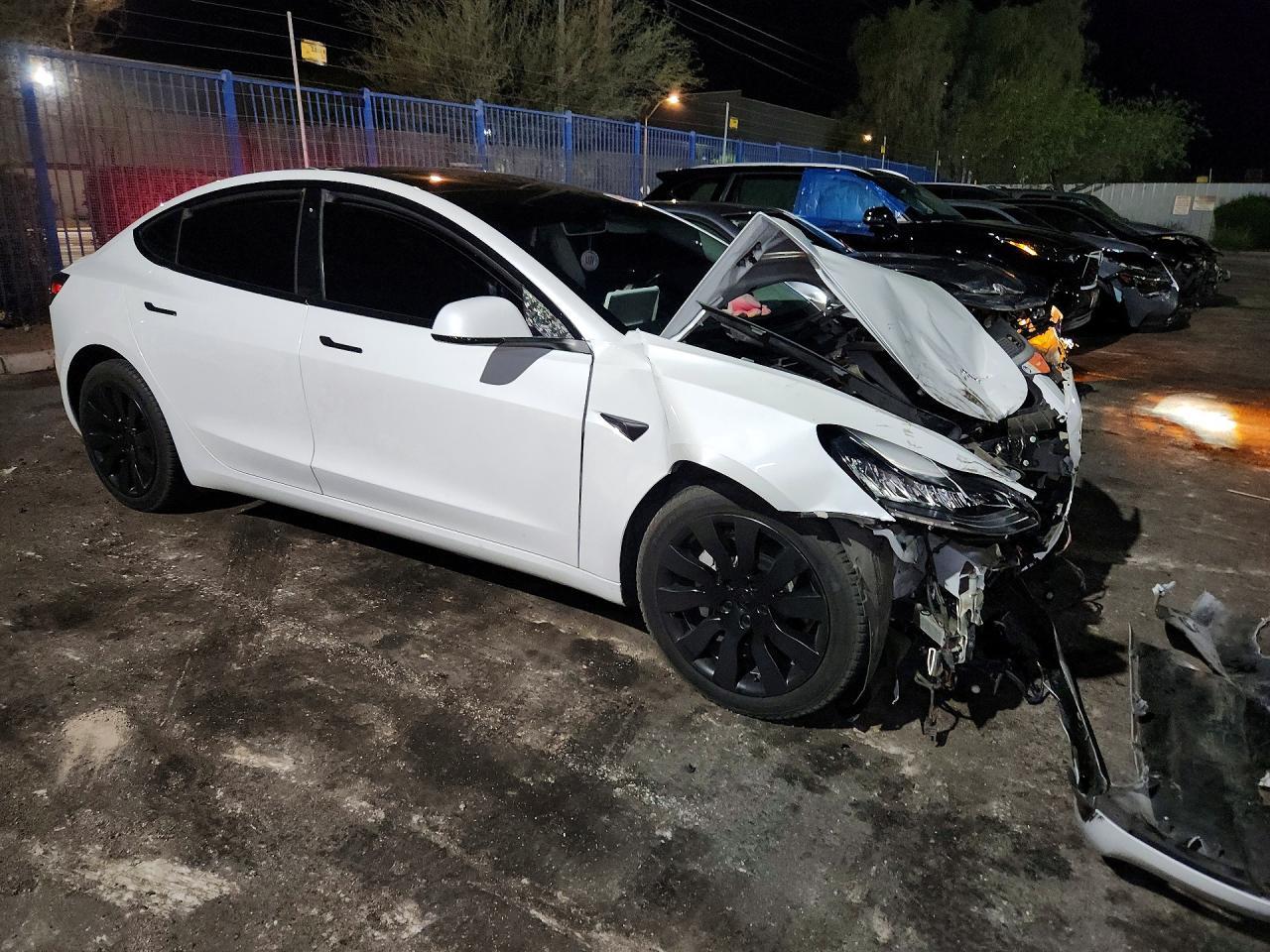 2018 Tesla Model 3 - zdjęcie 4