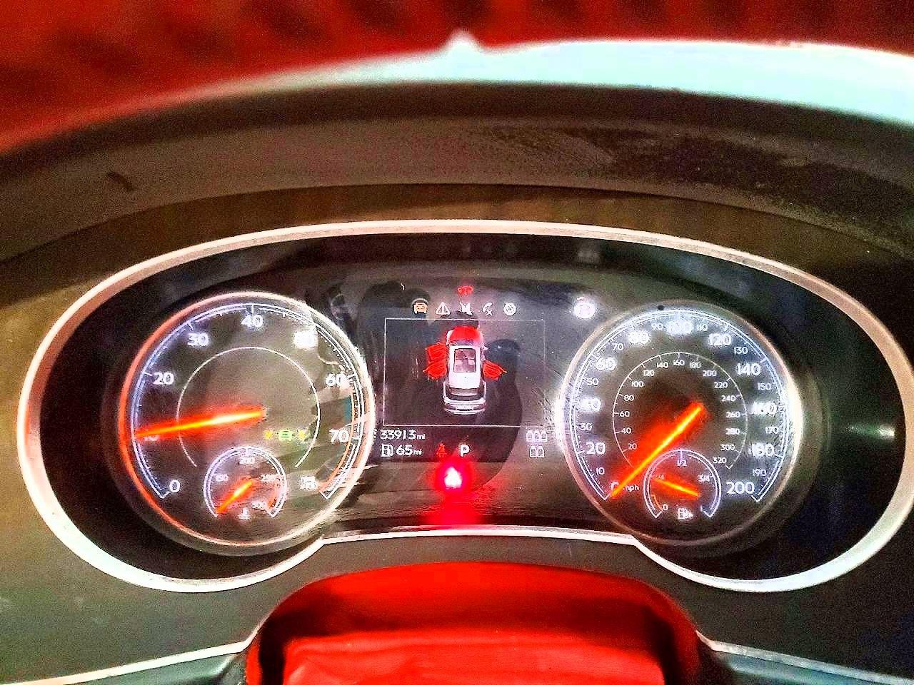 2018 Bentley Bentayga - zdjęcie 9