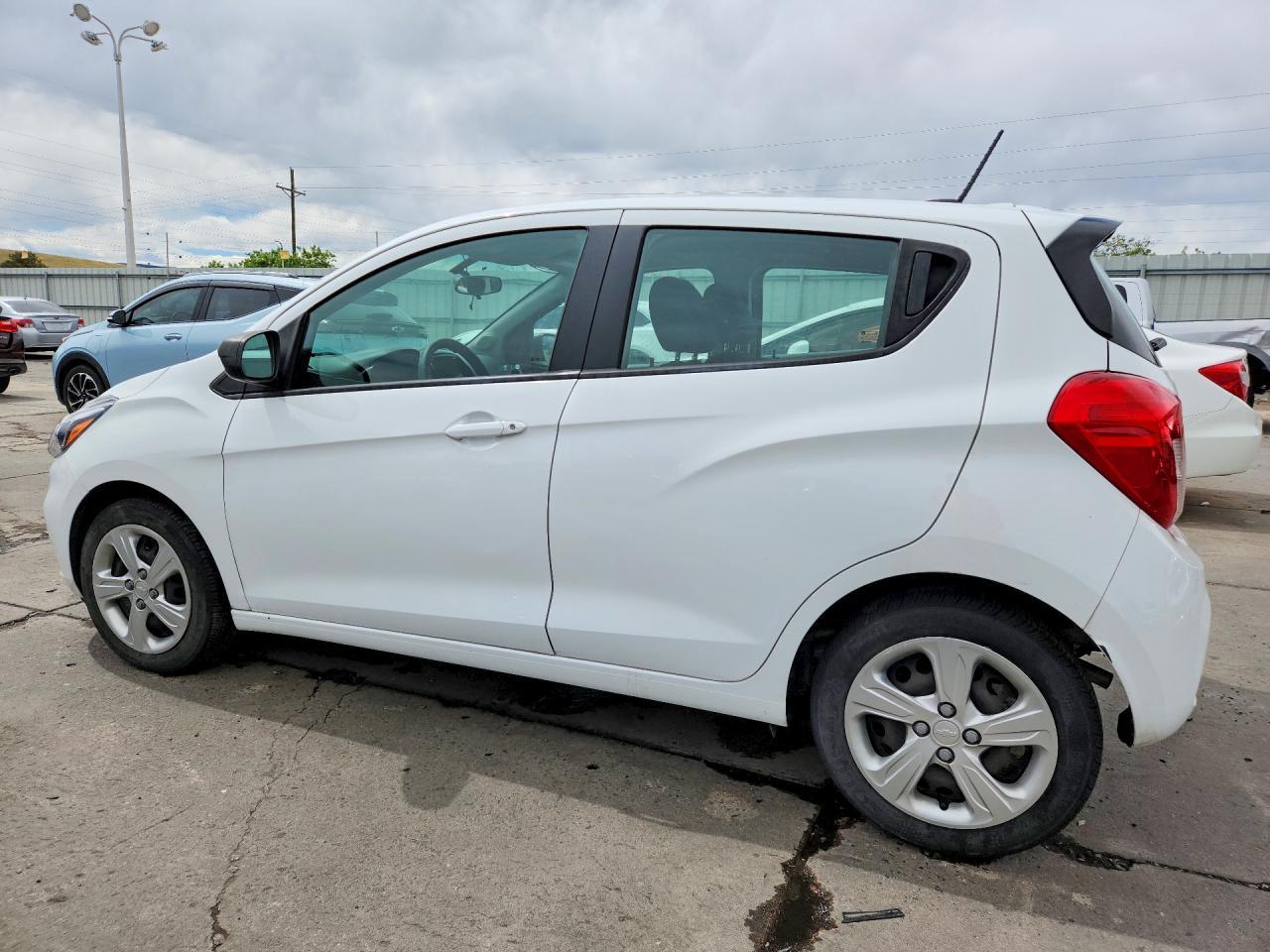 2021 Chevrolet Spark Ls - zdjęcie 2