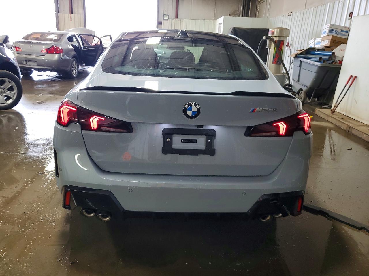 2026 BMW M235Xi - zdjęcie 6