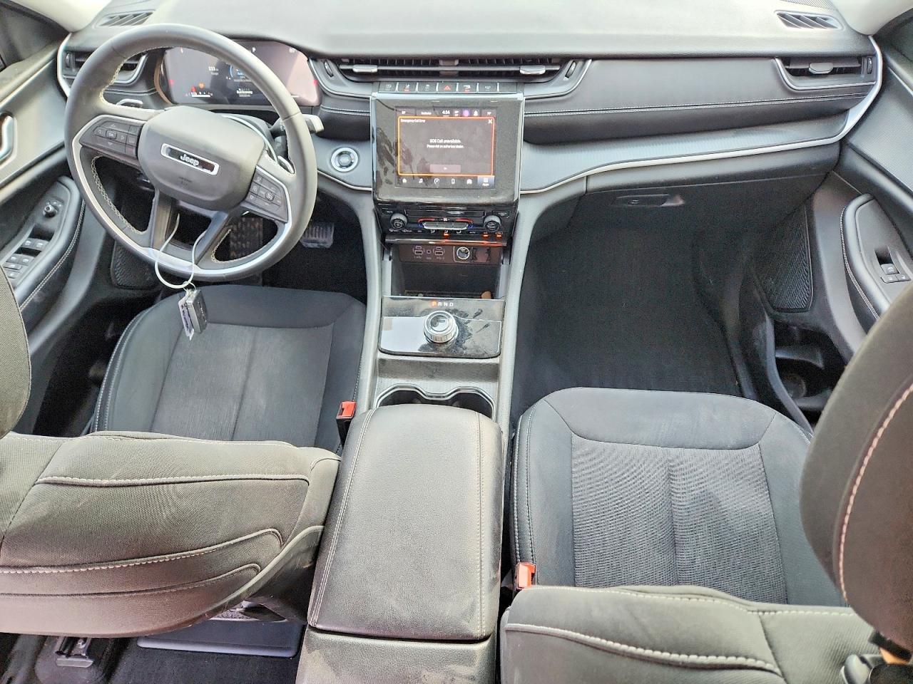 2023 Jeep Grand Cherokee Altitude - zdjęcie 8