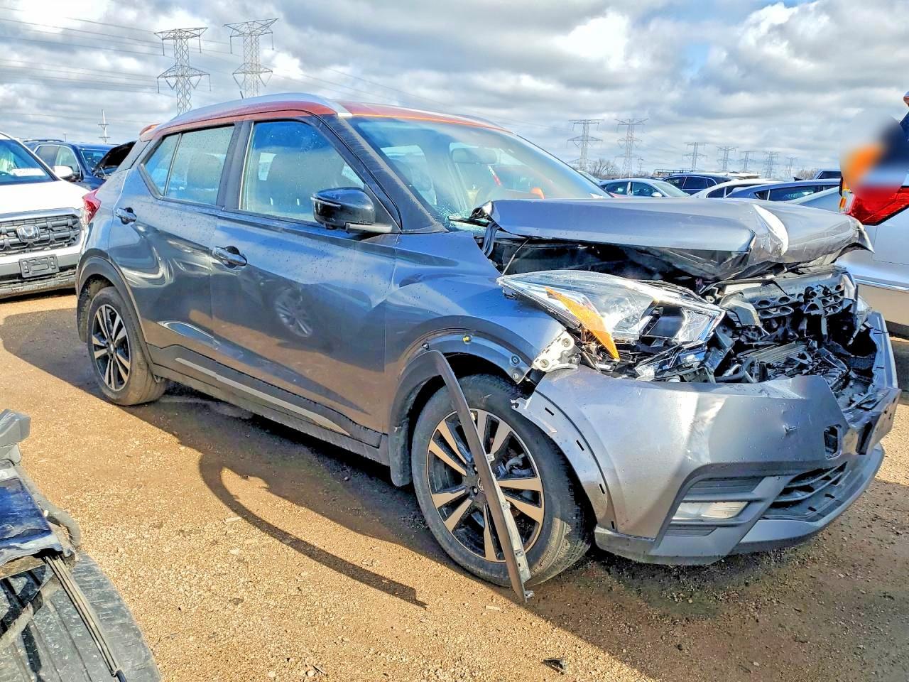 2020 Nissan Kicks Sr - zdjęcie 4