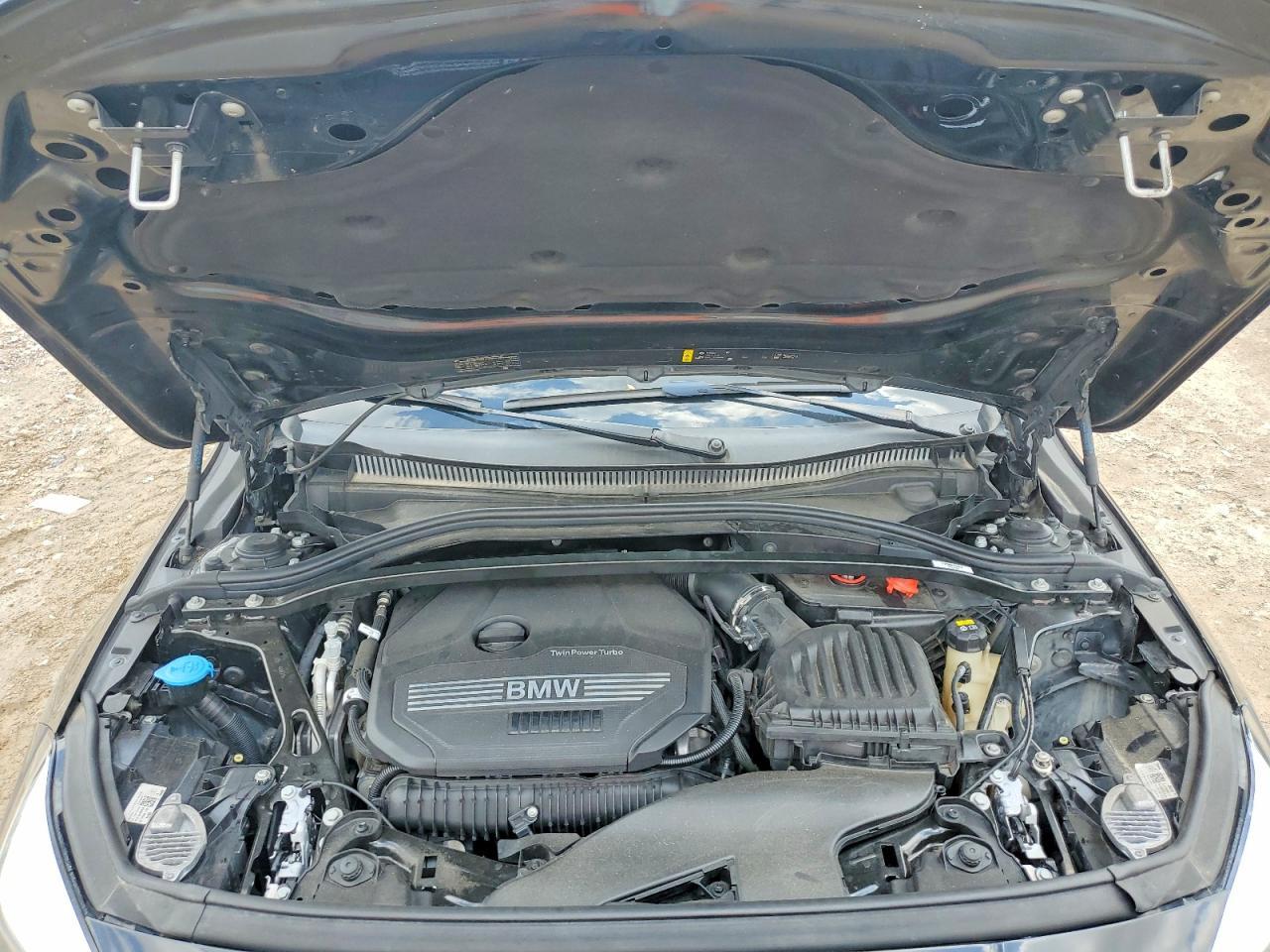 2021 BMW 228Xi - zdjęcie 11
