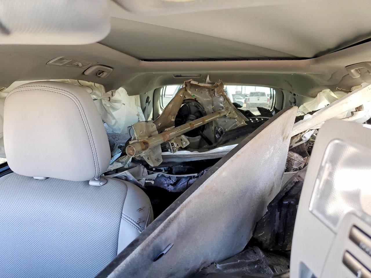 2016 Toyota Highlander Limited Platinum - zdjęcie 10