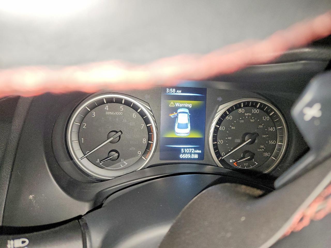 2021 Infiniti Q50 Red Sport 400 - zdjęcie 9