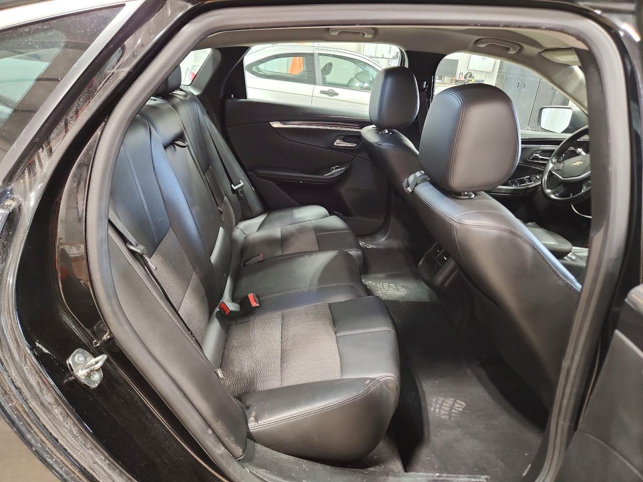 2017 Chevrolet Impala Lt - zdjęcie 10