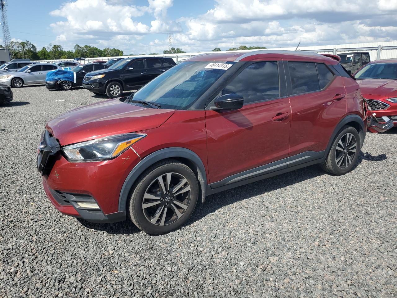 2020 Nissan Kicks Sr - zdjęcie główne