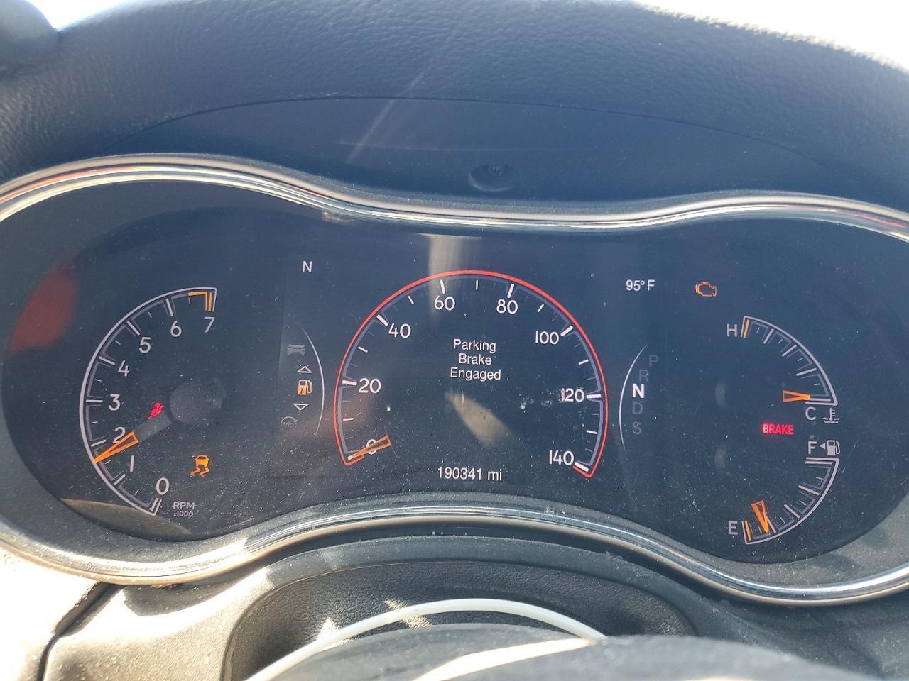 2015 Jeep Grand Cherokee Laredo - zdjęcie 9