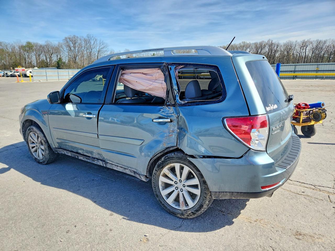 2013 Subaru Forester Touring - zdjęcie 2