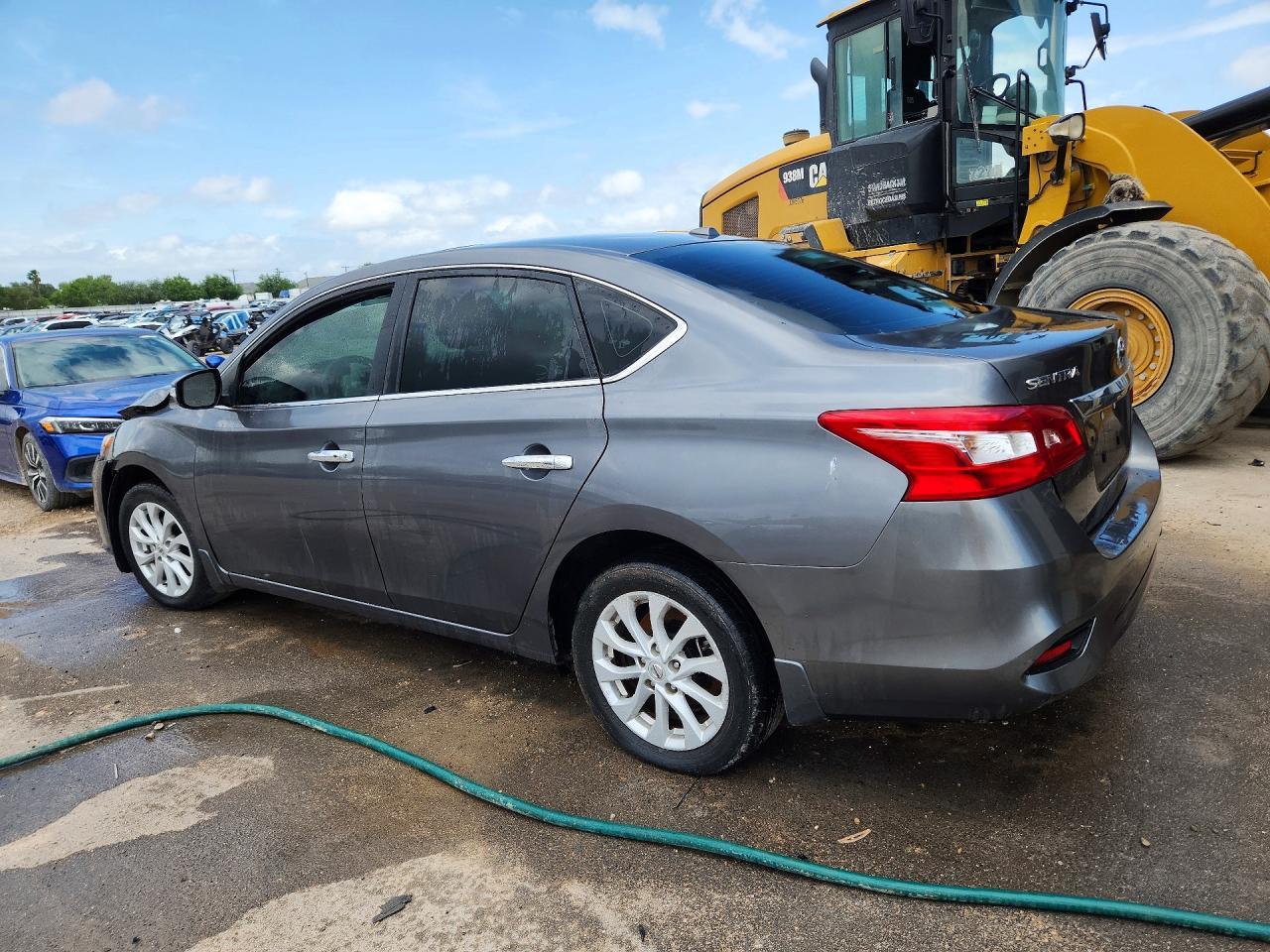 2019 Nissan Sentra Sl - zdjęcie 2