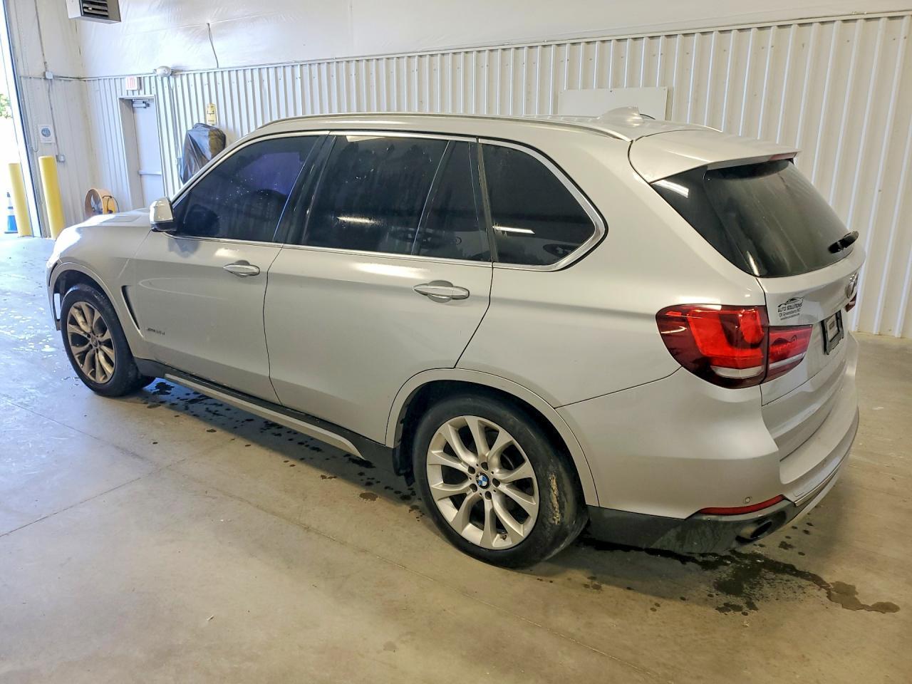 2015 BMW X5 xDrive35D - zdjęcie 2