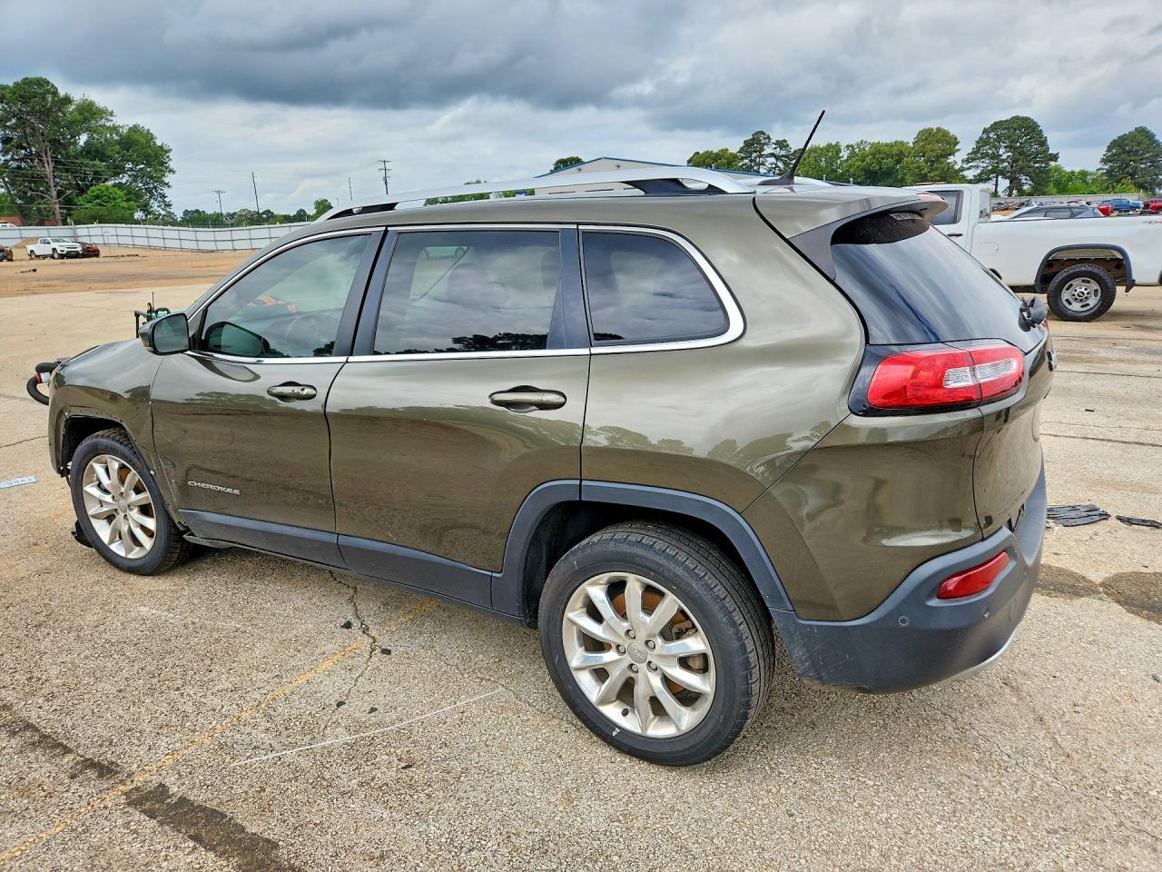 2015 Jeep Cherokee Limited - zdjęcie 2