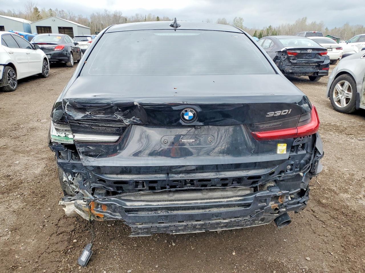 2021 BMW 330Xi - zdjęcie 6