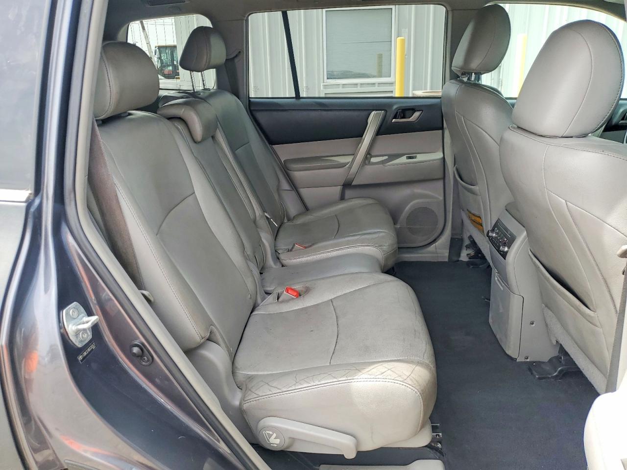 2013 Toyota Highlander Se - zdjęcie 11