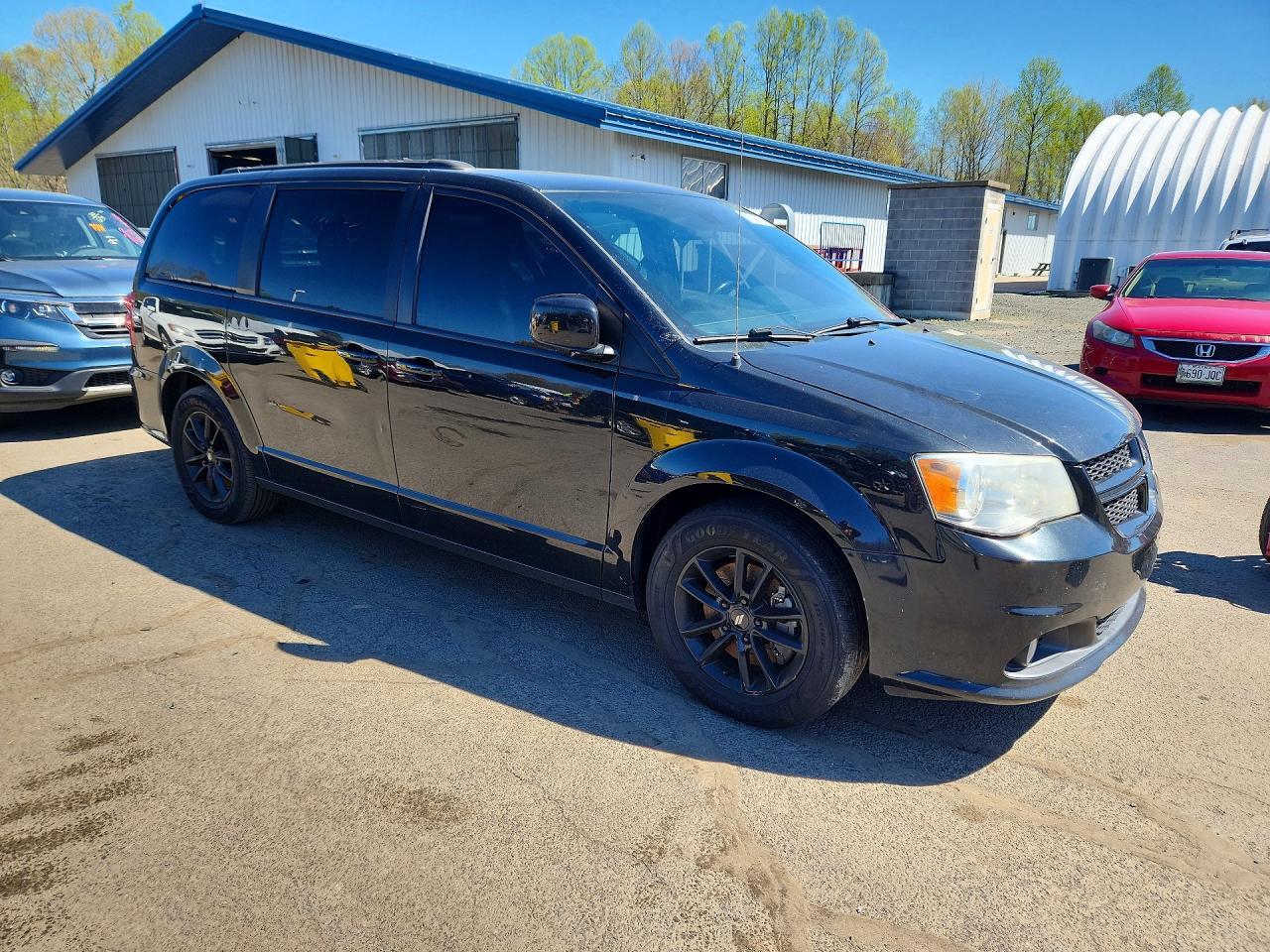 2019 Dodge Grand Caravan Gt - zdjęcie 4
