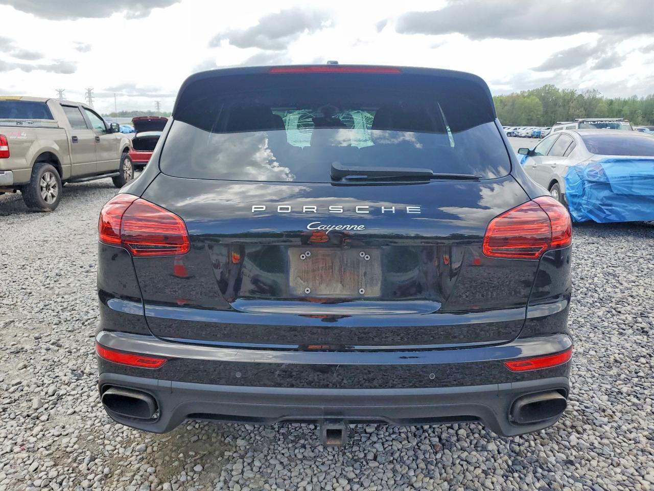 2018 Porsche Cayenne - zdjęcie 6