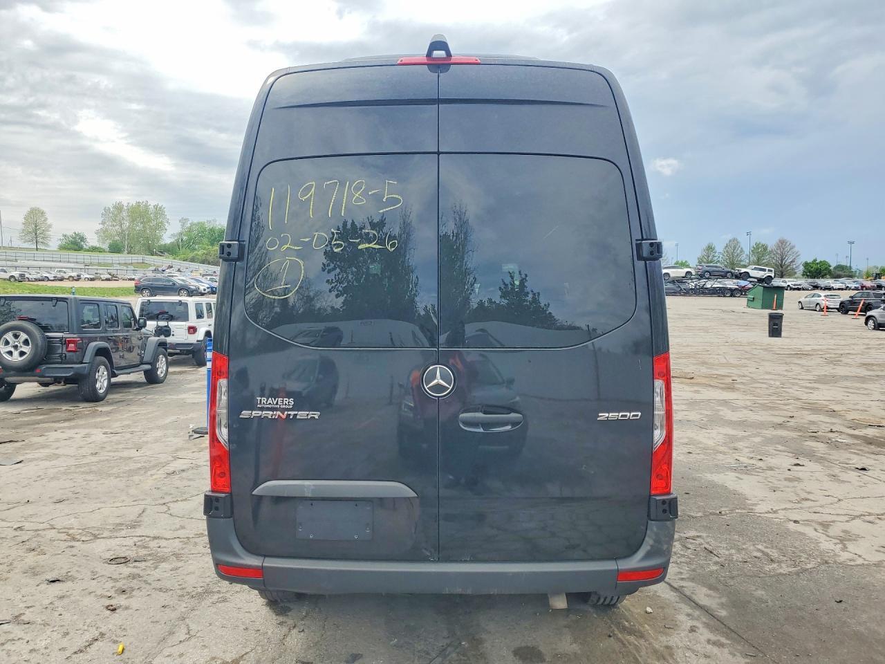2024 Mercedes Benz Sprinter 2500 - zdjęcie 6