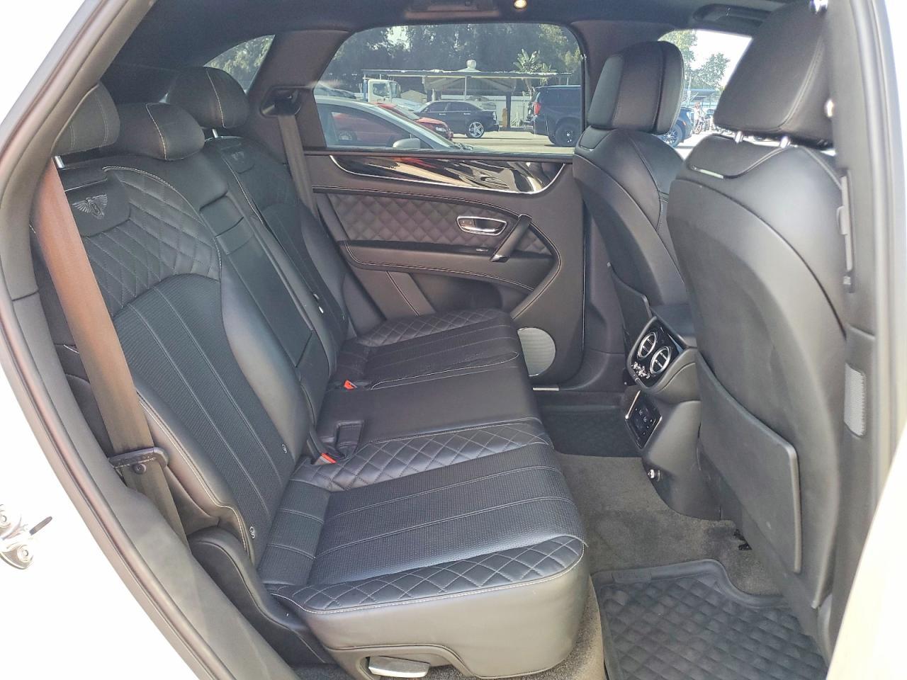 2018 Bentley Bentayga - zdjęcie 11