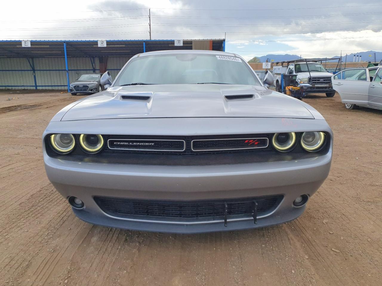2016 Dodge Challenger R - zdjęcie 5