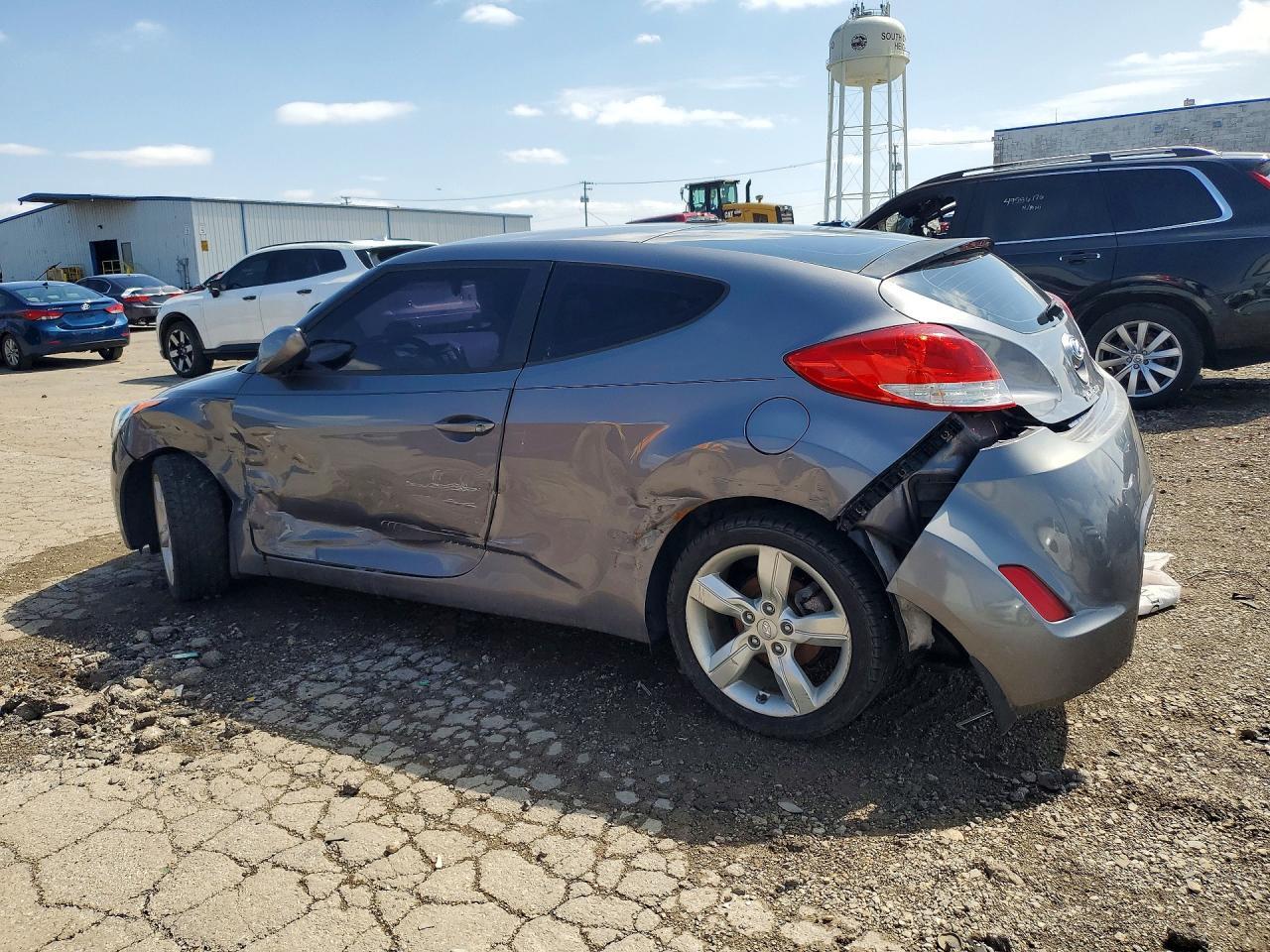 2015 Hyundai Veloster Base - zdjęcie 2