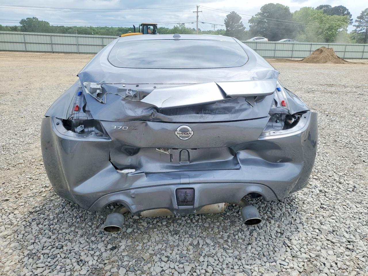 2017 Nissan 370Z Sport Tech - zdjęcie 6