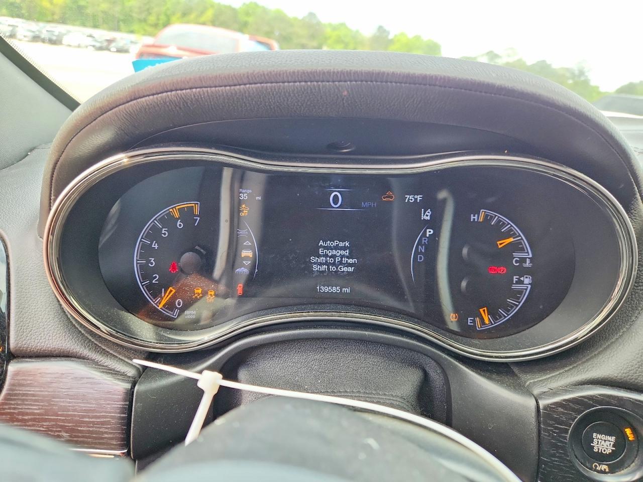 2019 Jeep Grand Cherokee Overland - zdjęcie 9