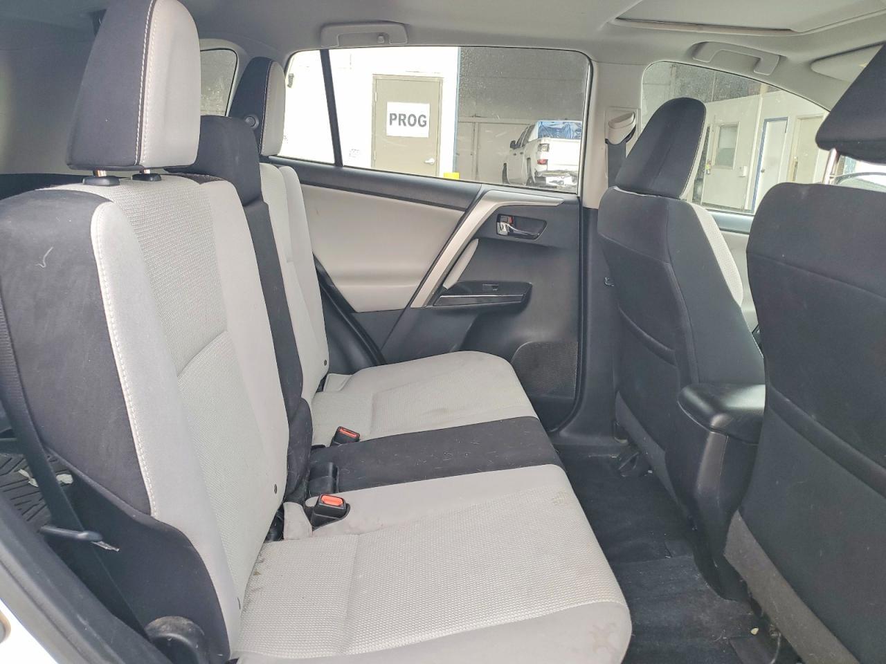 2018 Toyota Rav4 Adventure - zdjęcie 11