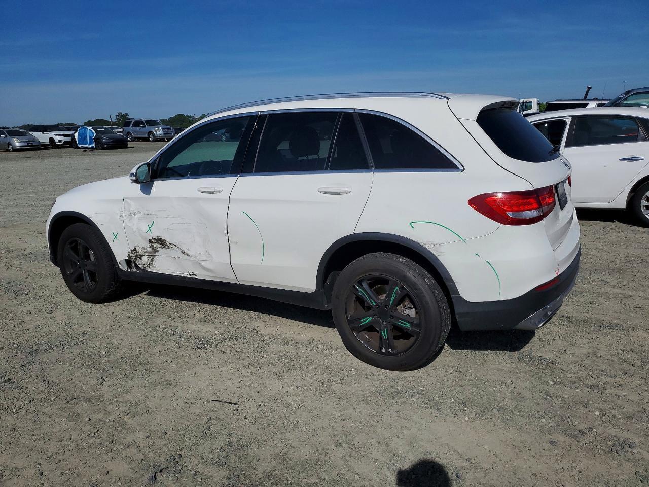 2017 Mercedes-Benz Glc 300 - zdjęcie 2