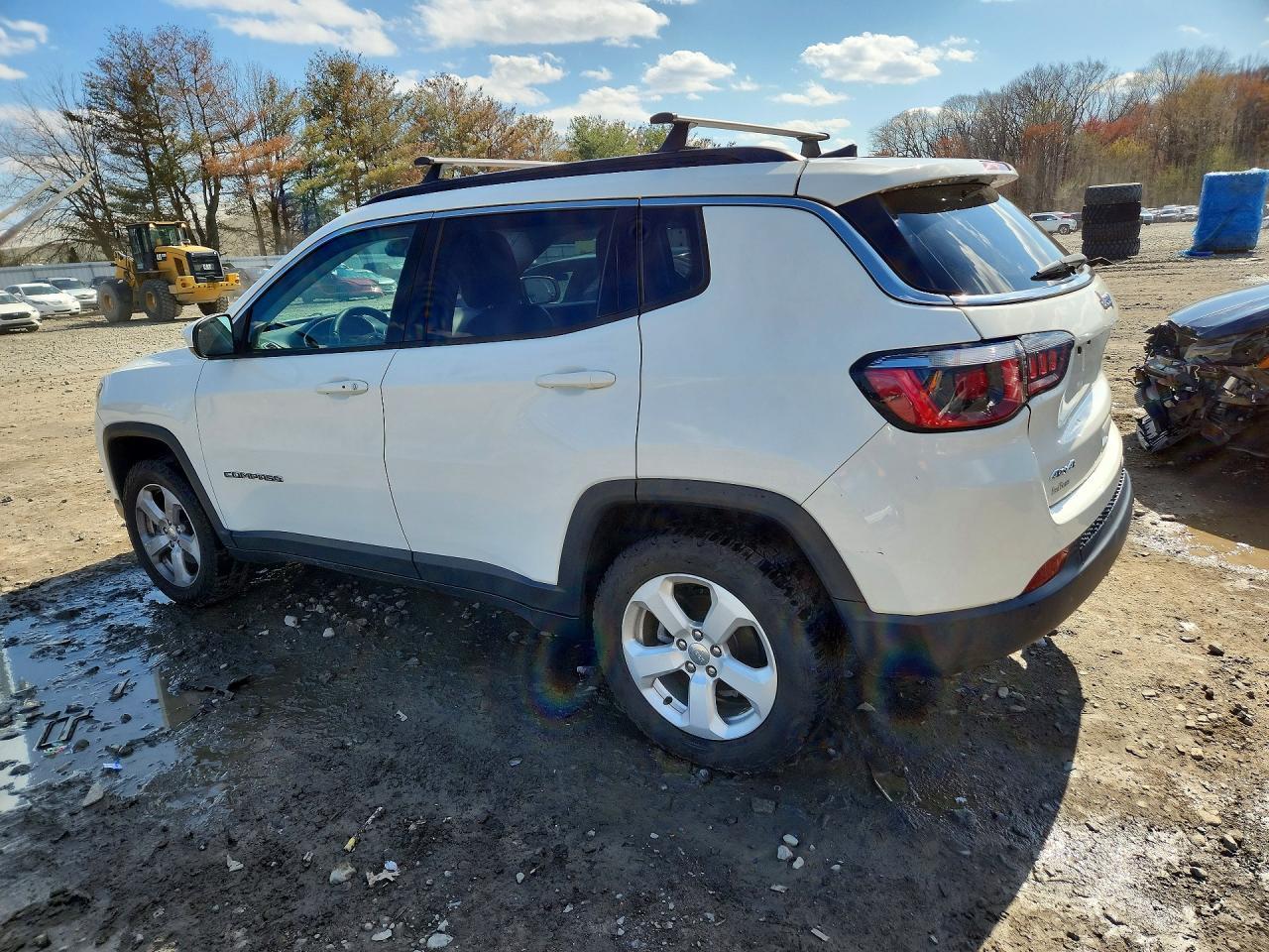 2018 Jeep Compass Latitude - zdjęcie 2