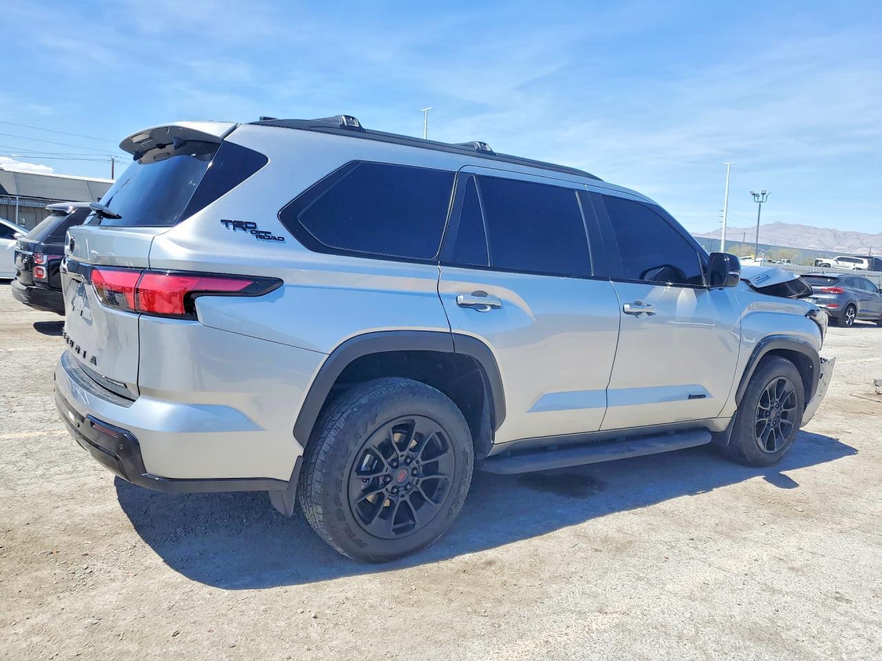 2025 Toyota Sequoia Limited - zdjęcie 3