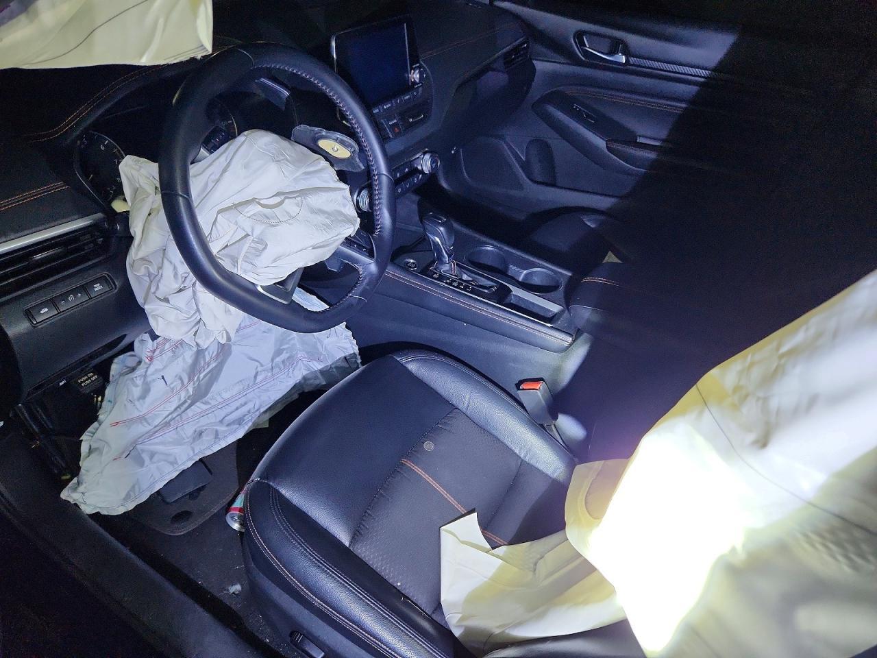 2020 Nissan Altima Sr - zdjęcie 8