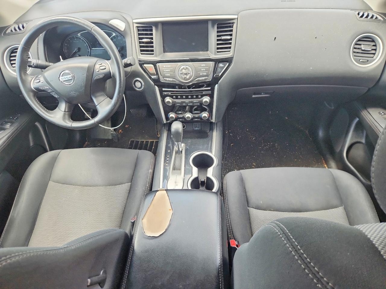 2019 Nissan Pathfinder Sv - zdjęcie 8