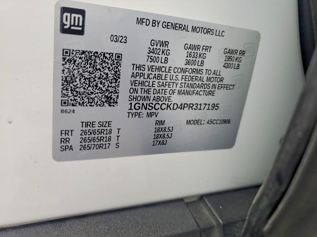 2023 Chevrolet Suburban C1500 Lt - zdjęcie 13