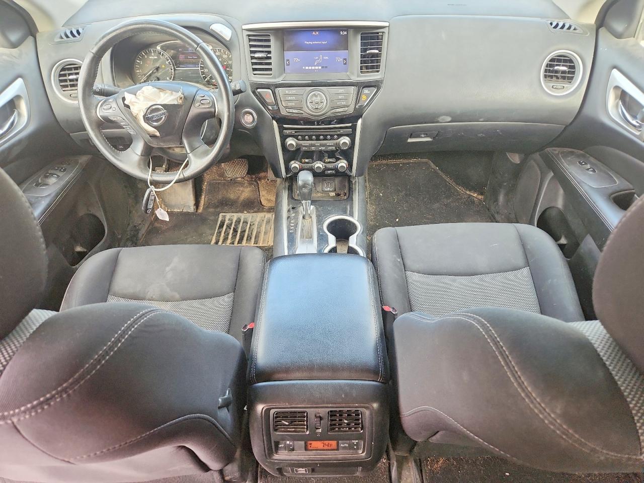 2018 Nissan Pathfinder Sv - zdjęcie 8